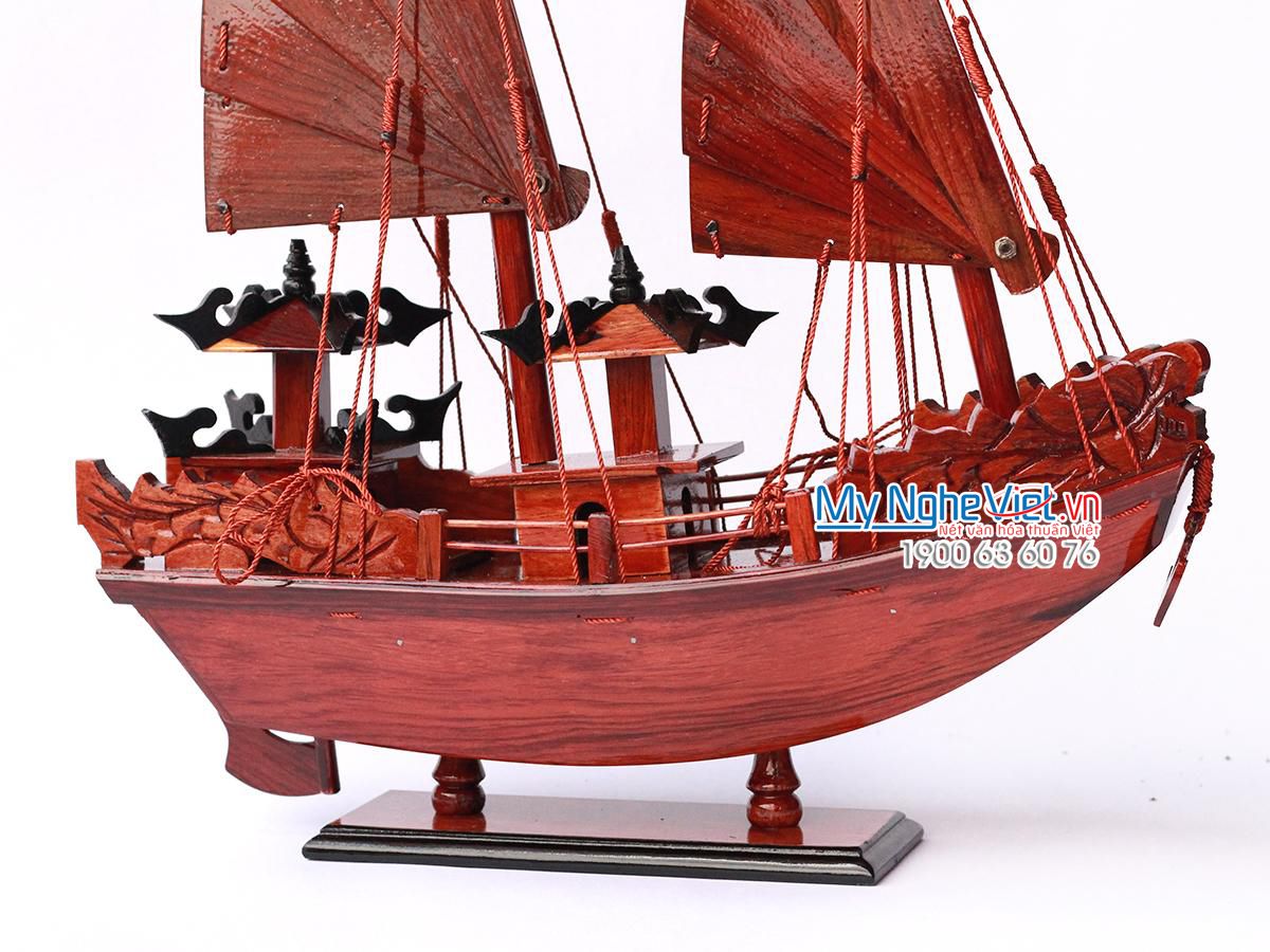 Mô hình tàu thuyền cổ Việt Nam-Thuyền Rồng gỗ cẩm lai MNV-TB16-1