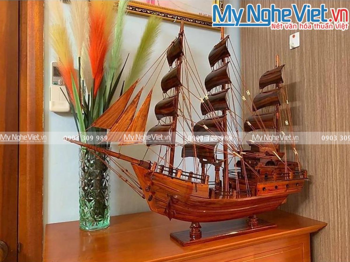 Mô Hình Tàu Thuyền Thái Lan gỗ cẩm lai (Thân 80cm) MNV-TB15/80CL