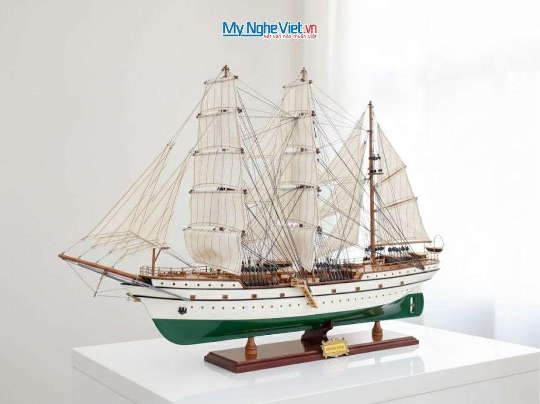 Mô Hình Thuyền Buồm Gỗ Hải Quân Gorch Fock (Sơn Màu) Hàng Xuất Khẩu | Gỗ Căm Xe | Thân 90cm MNV-TB51
