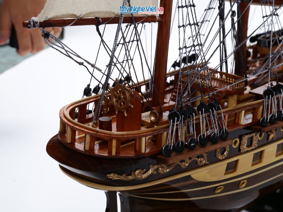 Mô hình thuyền buồm phong thủy France II gỗ đen (thân 80cm) MNV-TB02/1