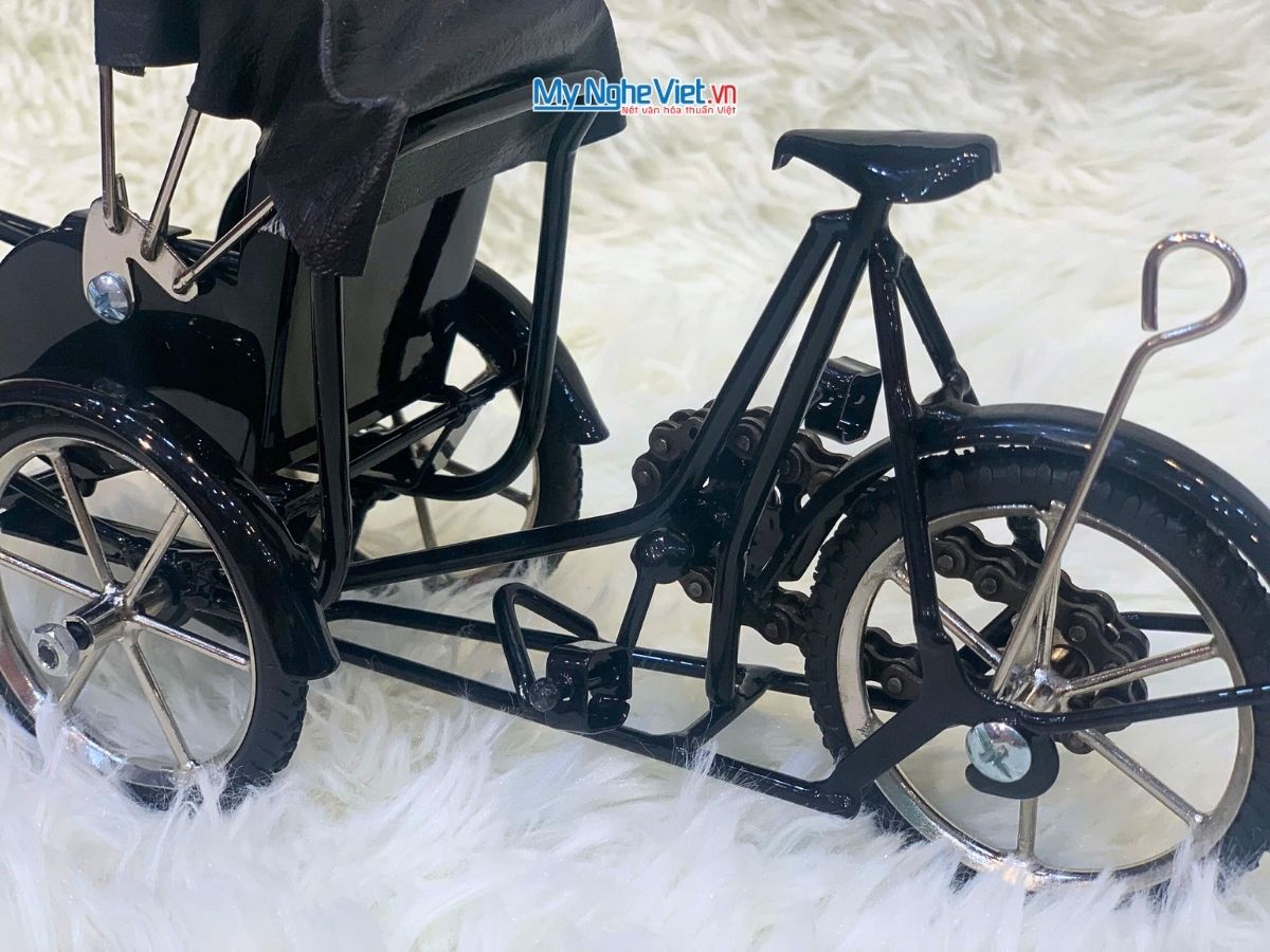 Xích lô Màu Đen MNV-XL001-1