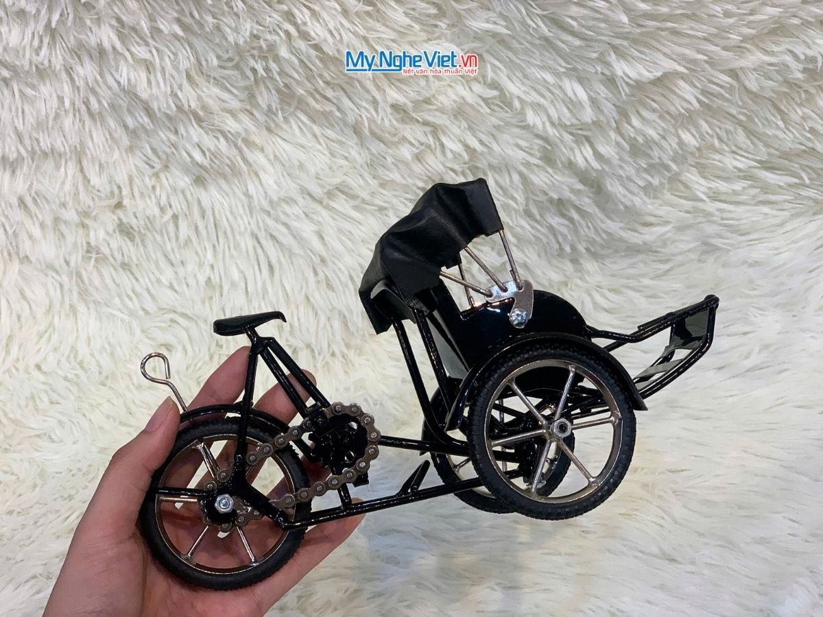 Xích lô Màu Đen MNV-XL001-1