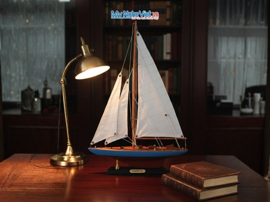 Mô Hình Du Thuyền SHAMROCK MNV-HXTB05