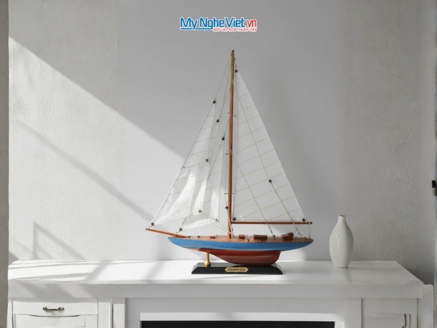 Mô Hình Du Thuyền SHAMROCK MNV-HXTB05