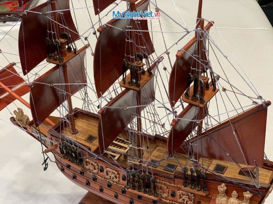 Mô Hình Tàu Chiến Cổ Sovereign Of The Seas Gỗ Tràm Thân 46cm MNV-TB08.1