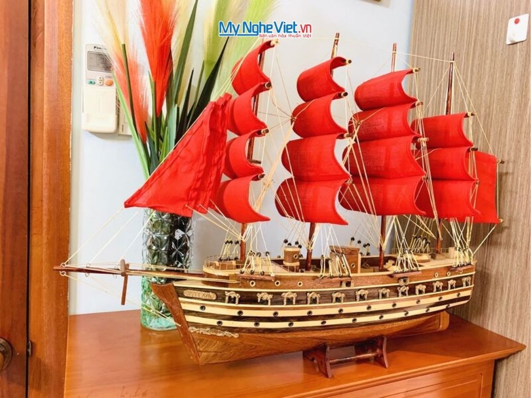 Mô hình thuyền chiến cổ Jylland (thân 60cm) buồm đỏ MNV-TB27-60