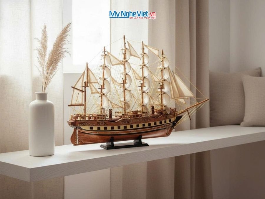 Mô hình thuyền buồm phong thủy France 2 gỗ tự nhiên (thân 1m) MNV-TB01