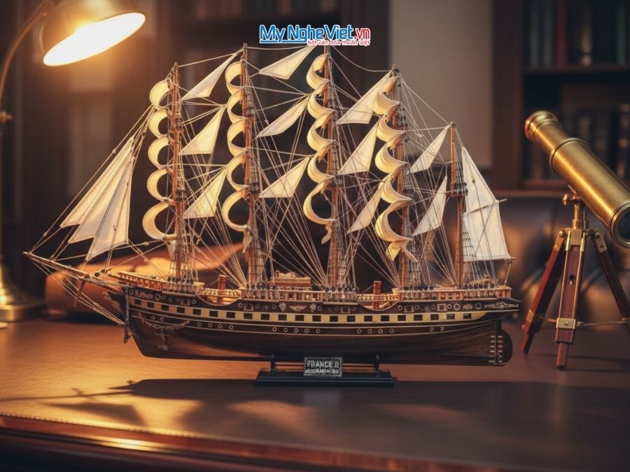 Mô hình thuyền buồm phong thủy France II gỗ đen (thân 1m) MNV-TB01/1