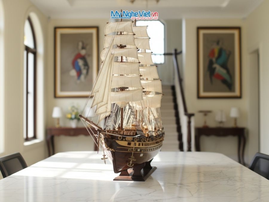 Mô hình thuyền buồm phong thủy France 2 gỗ đen (thân 2.5m) MNV-TB18-2.5m