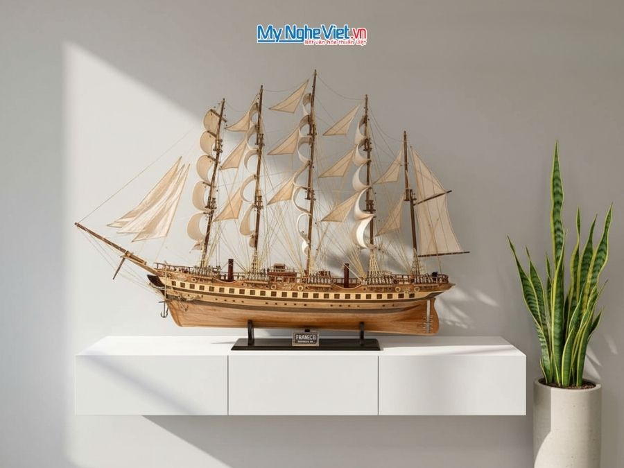 Mô hình thuyền buồm phong thủy France II gỗ tự nhiên (thân 1m2) MNV-TB18 - Mô hình thuyền trang trí