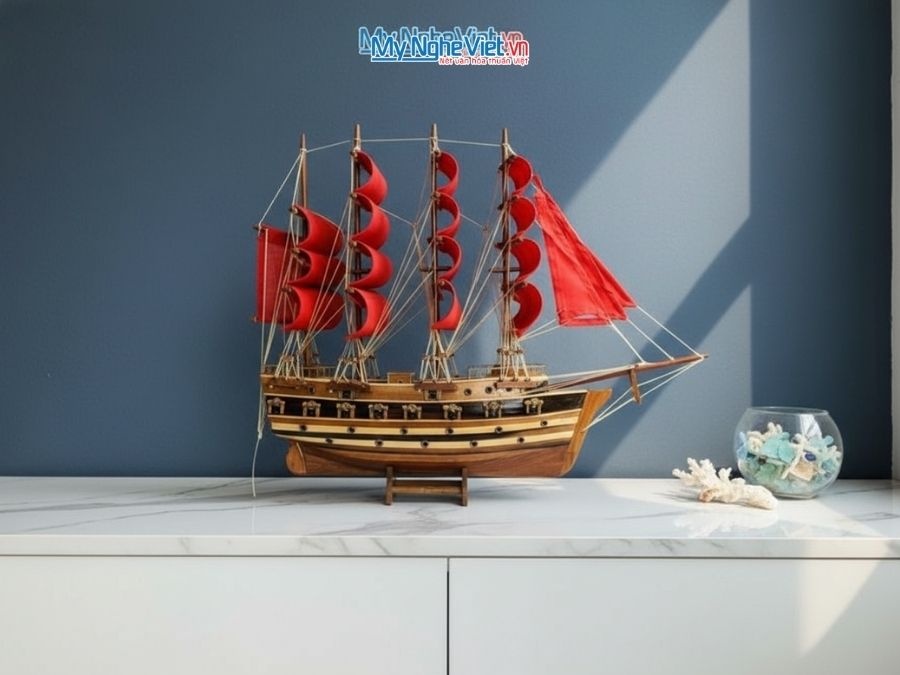 Mô hình thuyền chiến cổ Jylland (thân 40cm) buồm đỏ MNV-TB27-3