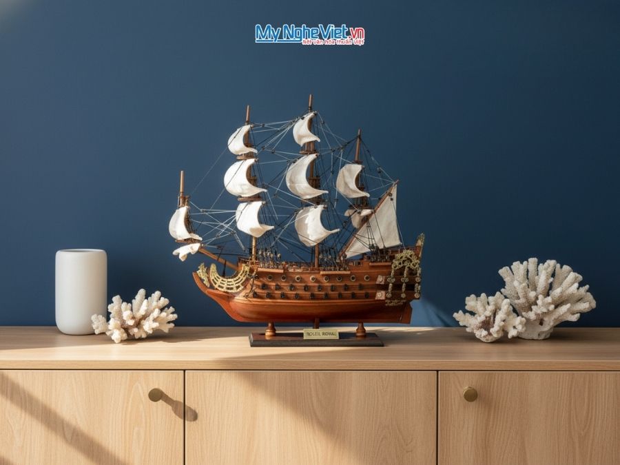 Mô hình thuyền chiến cổ Le Soleil Royal (thân 40cm) MNV-TB07