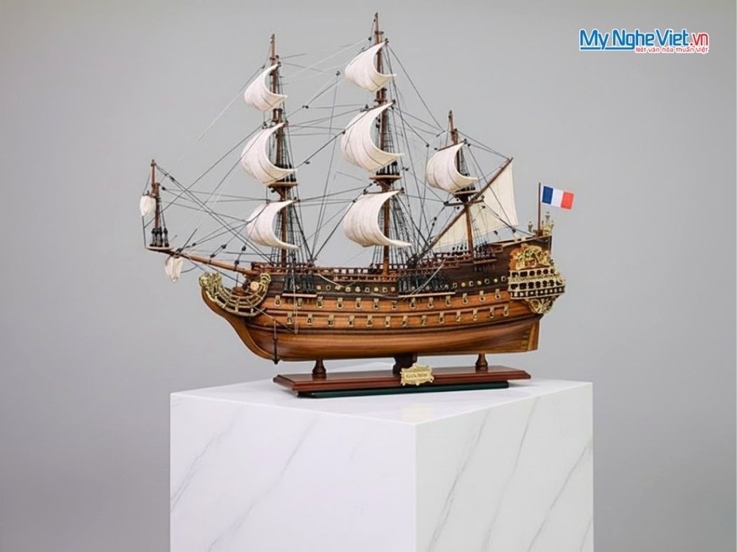 Mô hình thuyền chiến cổ Sovereign of The Seas (Thân 80 cm) MNV-TB14
