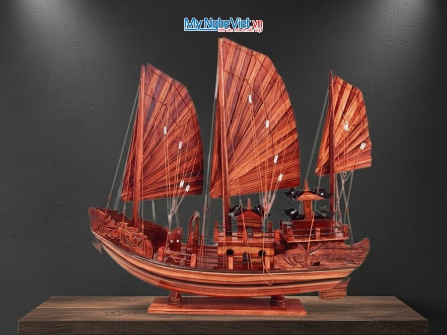 Mô Hình Thuyền Gỗ Việt Nam -Thuyền Rồng Gỗ Tràm (thân 100cm) MNV-TB16/100GT