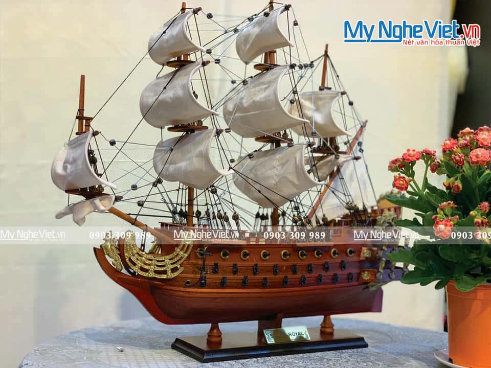 Mô hình thuyền chiến cổ Le Soleil Royal (thân 40cm) MNV-TB07