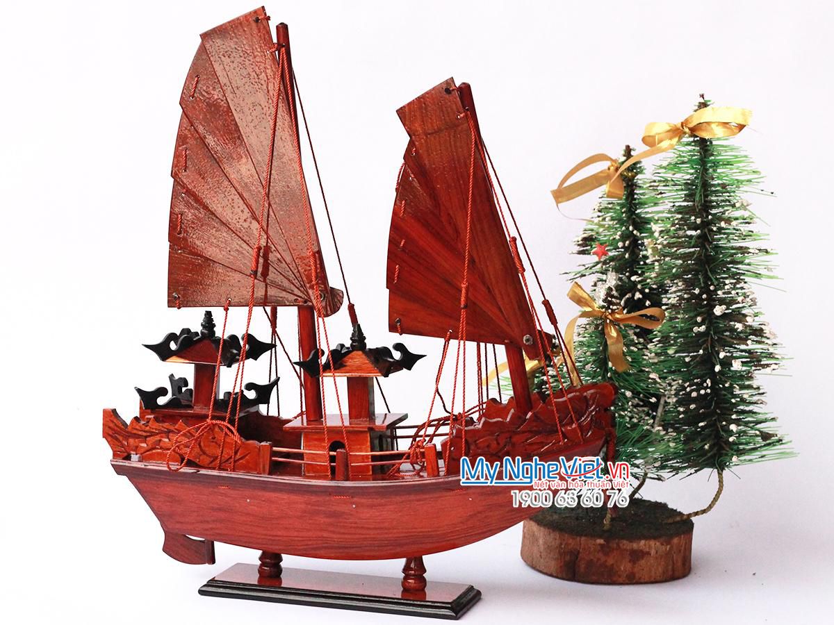 Mô hình thuyền gỗ Việt Nam-Thuyền Rồng gỗ cẩm lai MNV-TB16-1