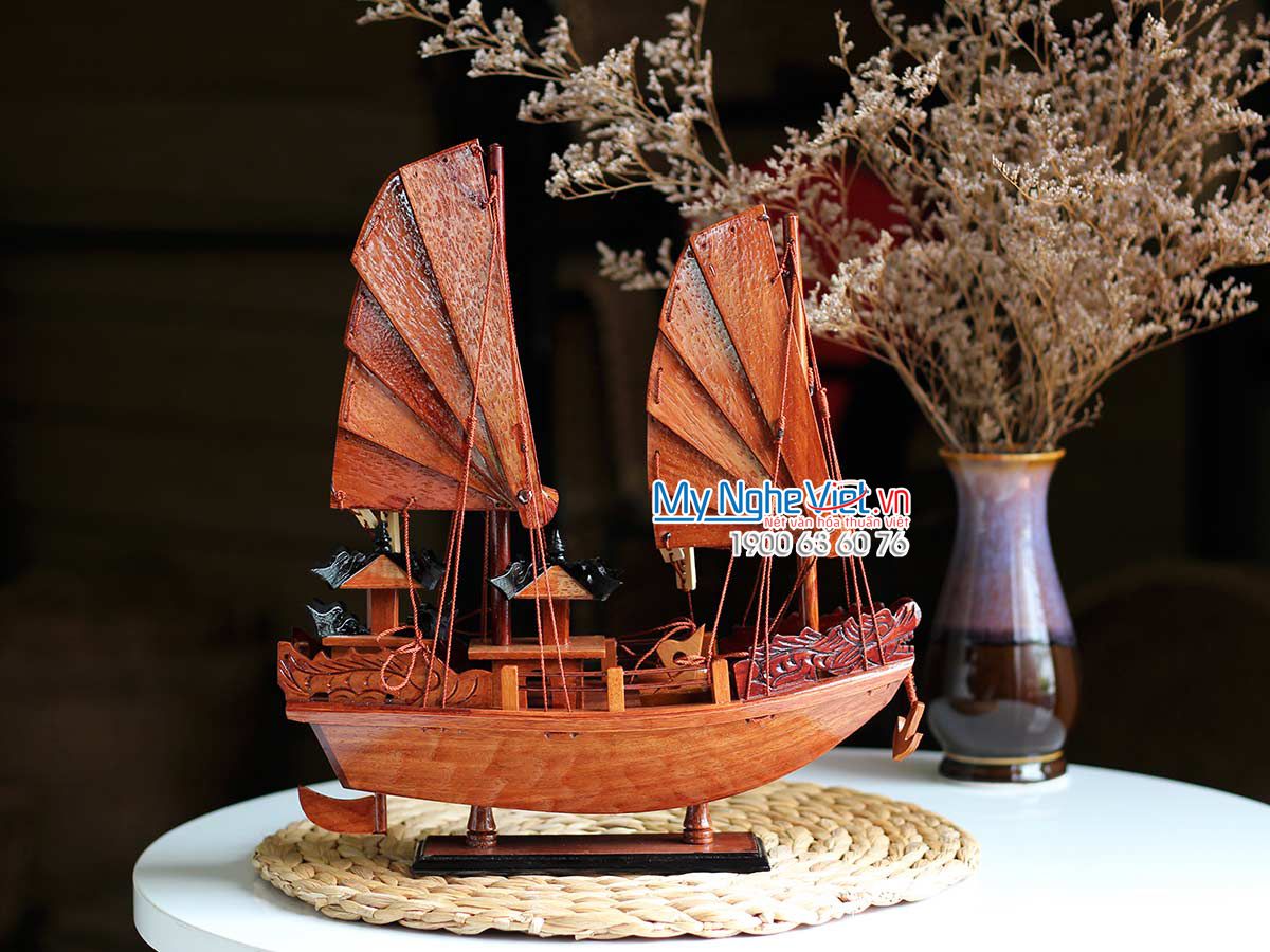 Mô hình tàu thuyền cổ Việt Nam-Thuyền Rồng gỗ hương MNV-TB16-1H