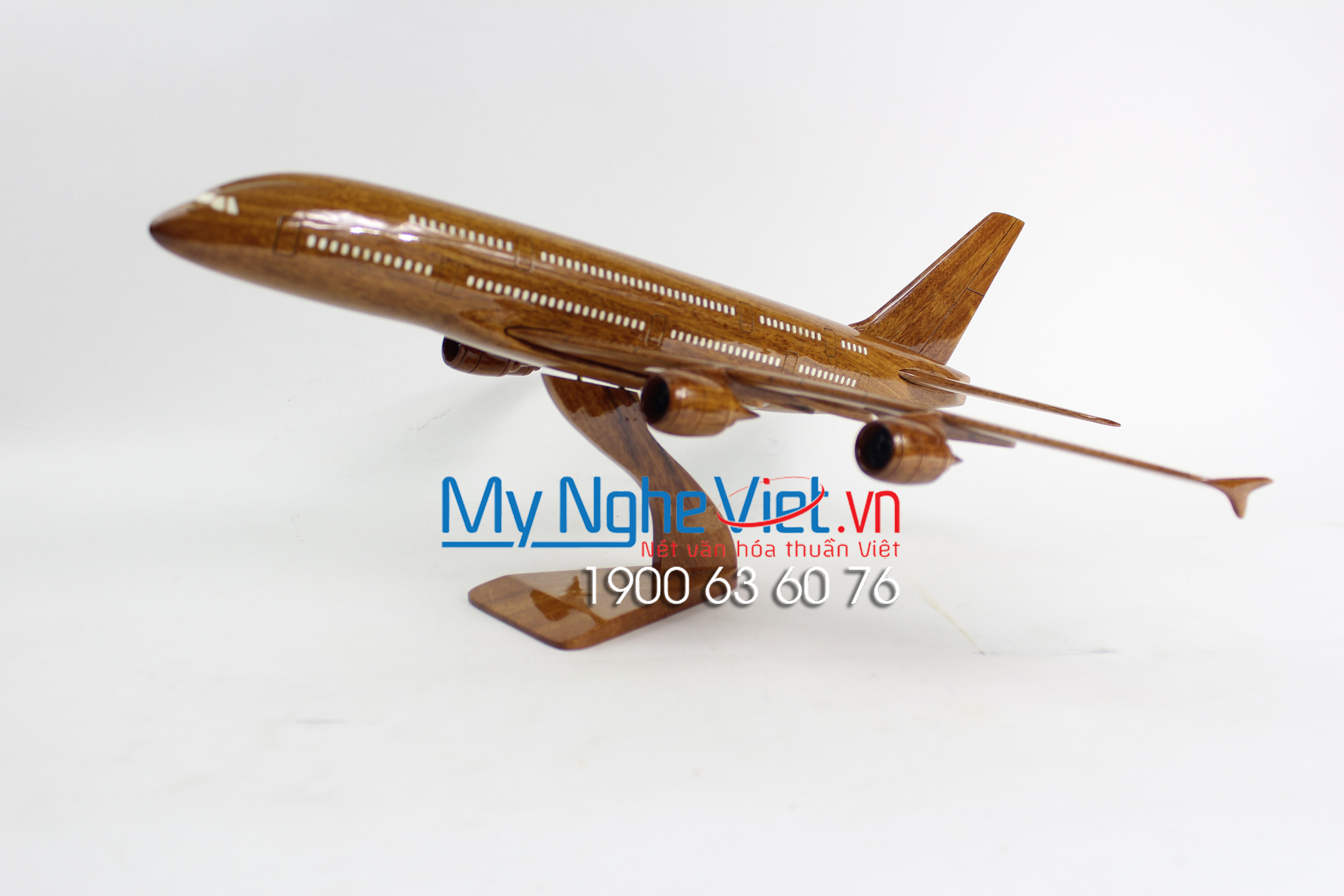 Máy bay A380 MNV-MB04