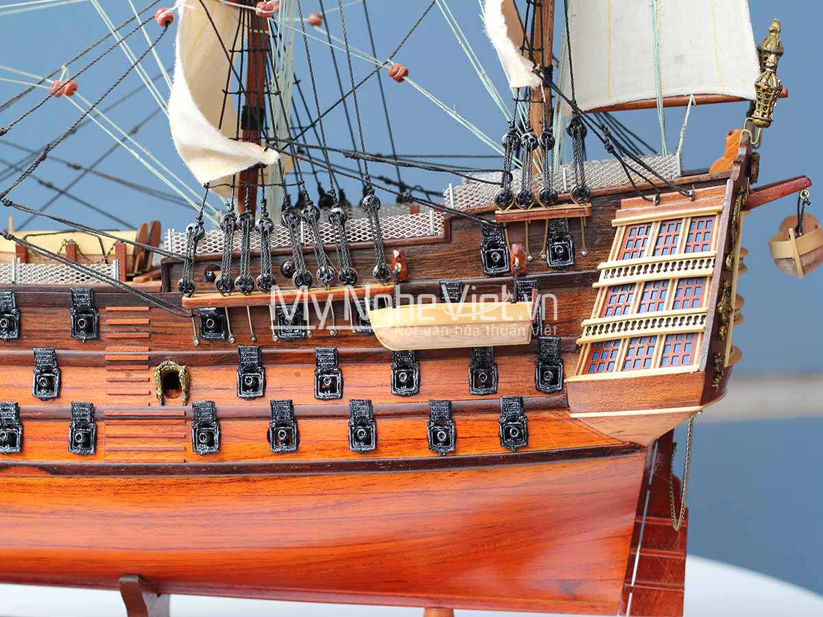 Mô hình tàu HMS Victory