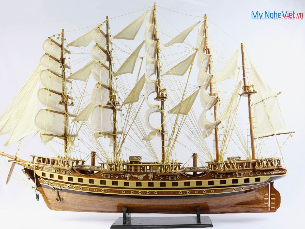 Mô hình tàu thuyền France 2 gỗ tự nhiên (thân 1m) MNV-TB01