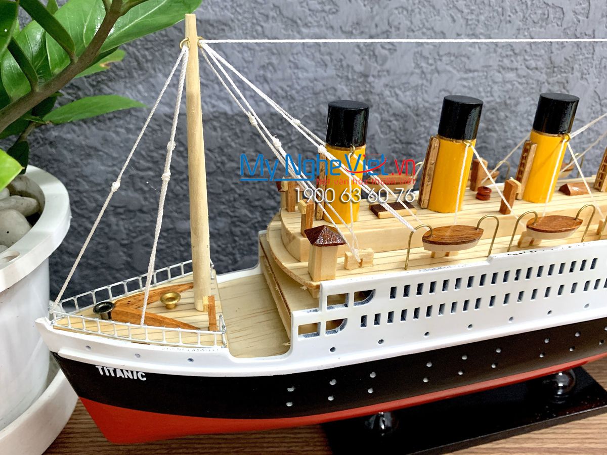 Mô hình thuyền Titanic thân 40cm không đèn MNV-TB11-40