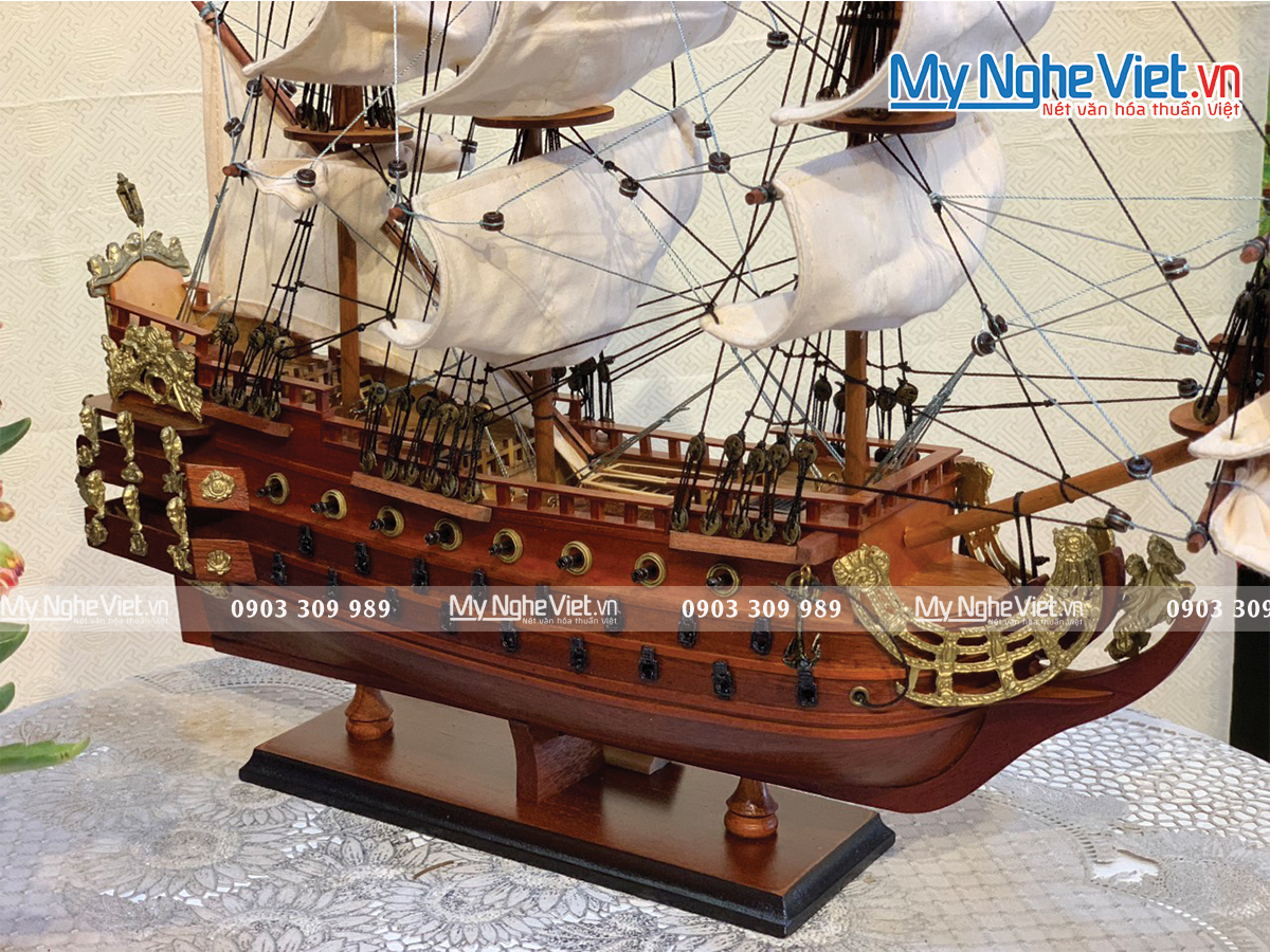 Mô hình thuyền chiến cổ Le Soleil Royal (thân 40cm) MNV-TB28
